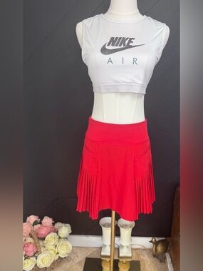 GGblue Luxe Sport Women’s Red Pleated Tennis Golf Skort